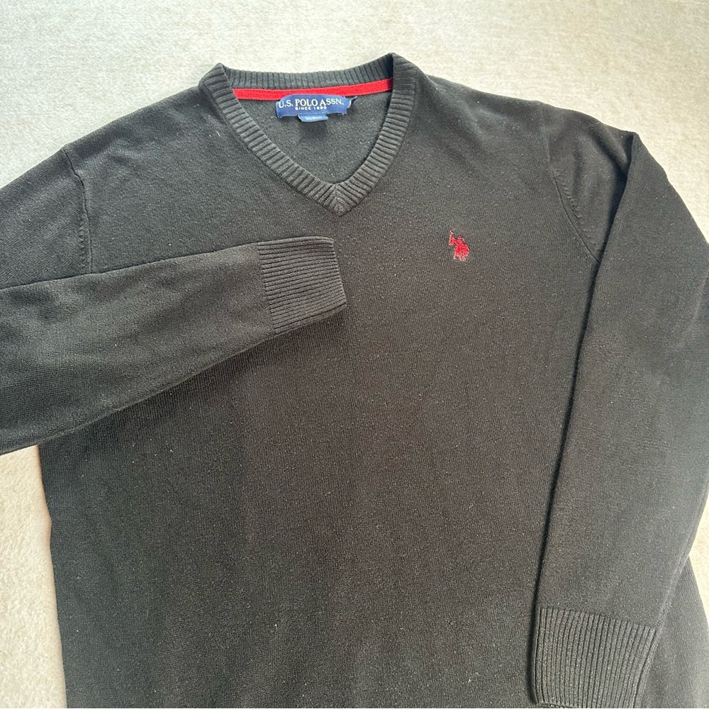 U.S. Polo Assn. Men's Medium Black V-Neck Sweater Pullover Acrylic Classic Logo